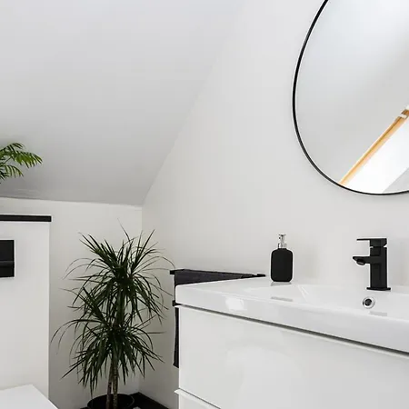 Arácsi 1610 Apartamento *