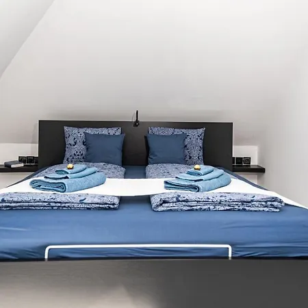 Apartment Aracsi 1610 Balatonfured